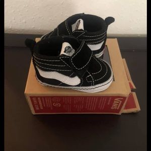 Baby boy vans. 1c